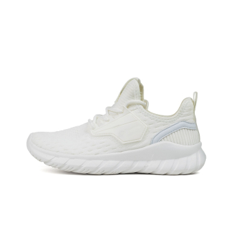 Sports Shoes & Floaters